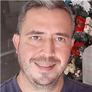 Profesor de clases personalizadas de pintura óleo y acrílico